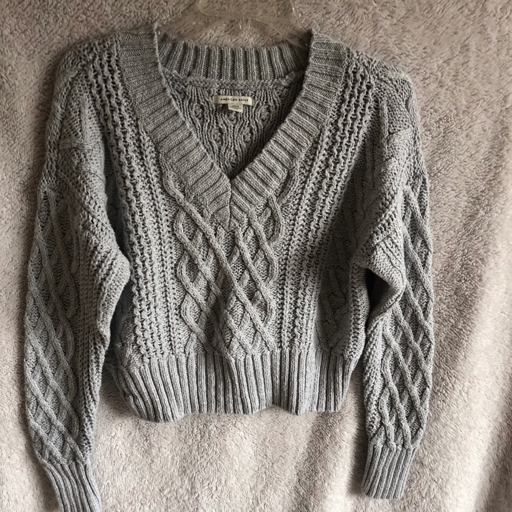 American Eagle cropped sweater Medium light gray
